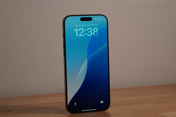 iPhone定价太贵：苹果无缘国补 销量被国产品牌压制