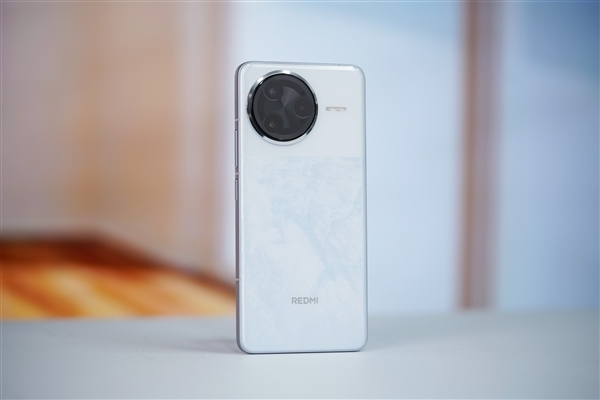 下月登场！王腾爆料REDMI K80至尊版：行业3K档最豪华的性能之王